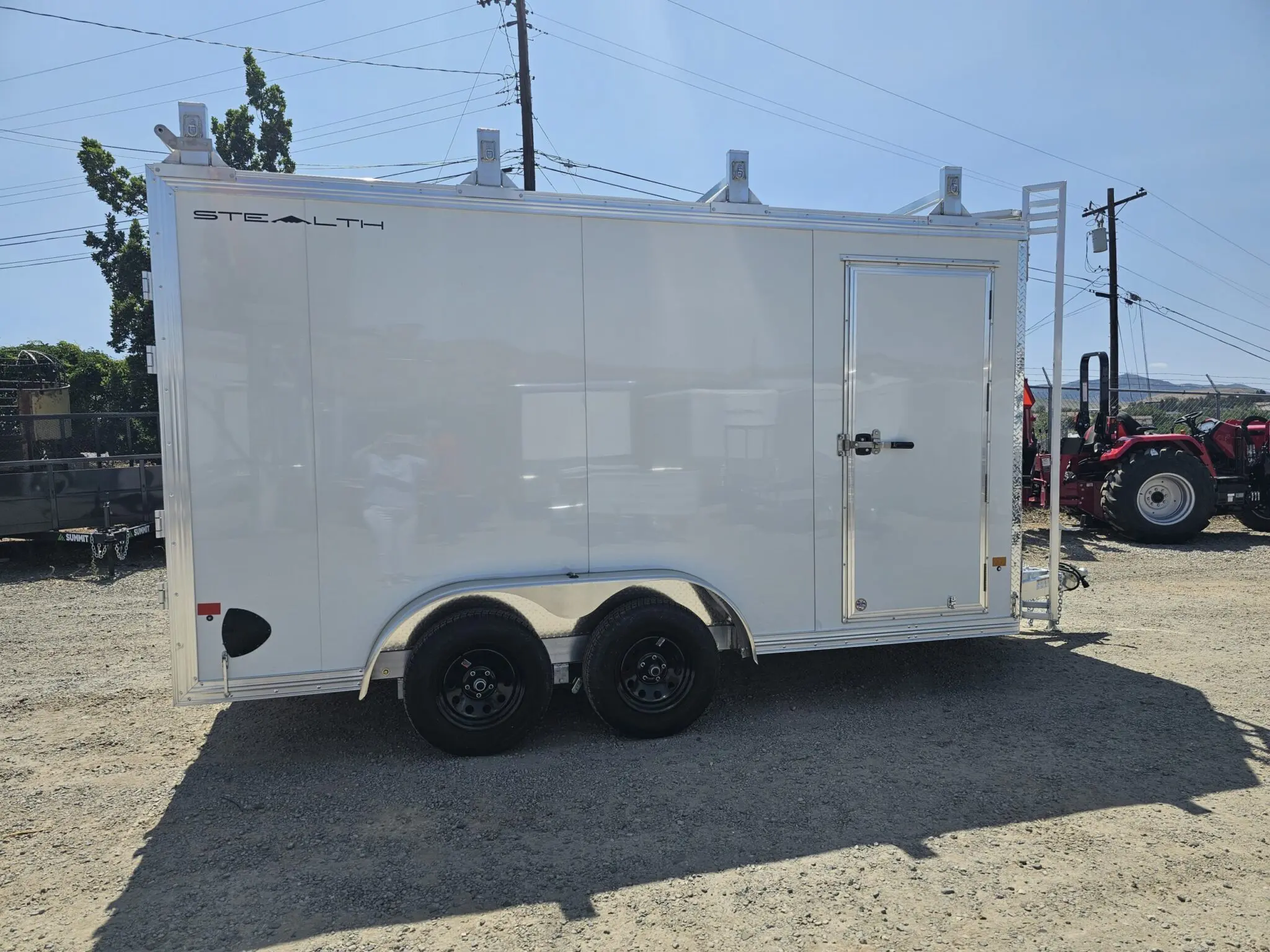2025 CargoPro 7.5'x14' V-Nose Stealth Trailer w/Contractor Pkg - Image 3