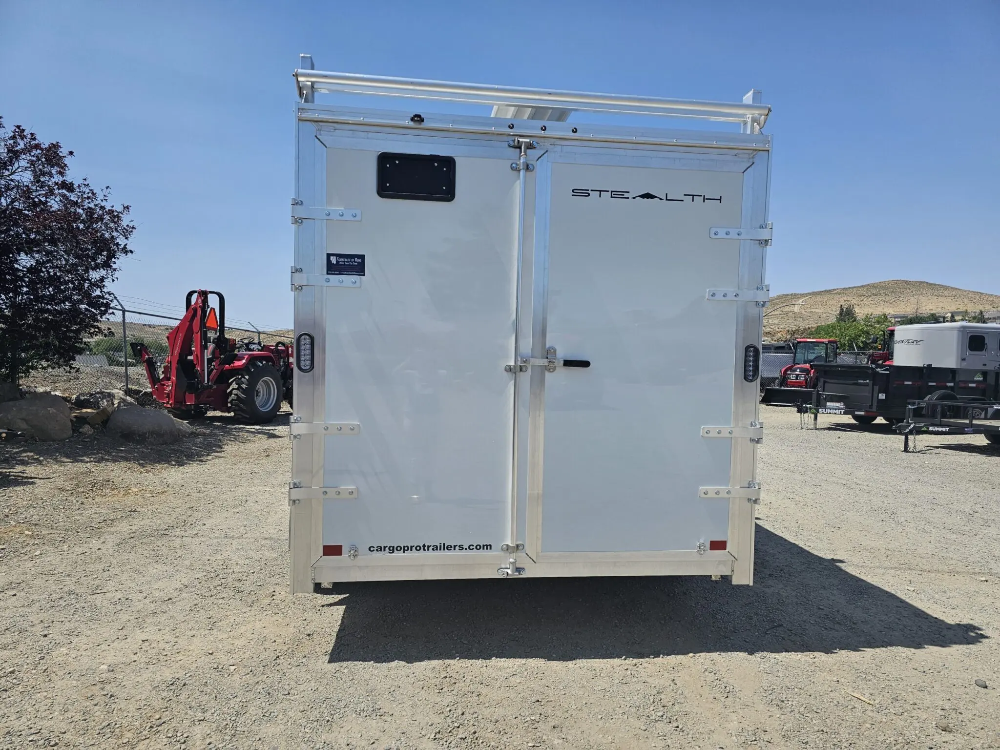 2025 CargoPro 7.5'x14' V-Nose Stealth Trailer w/Contractor Pkg - Image 9