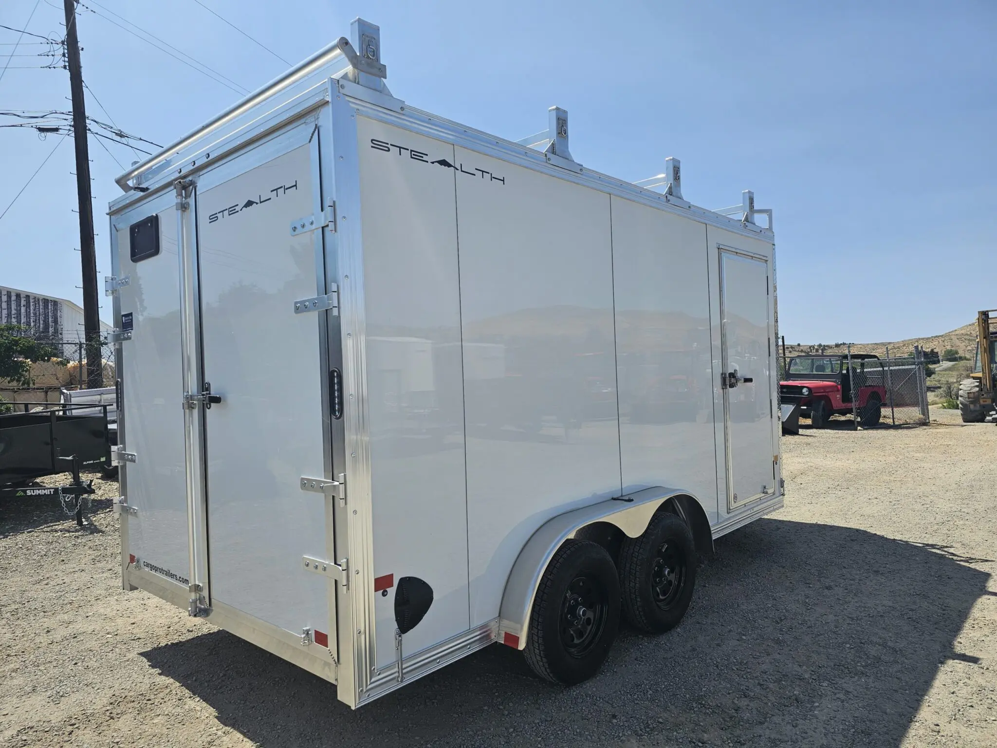 2025 CargoPro 7.5'x14' V-Nose Stealth Trailer w/Contractor Pkg - Image 10