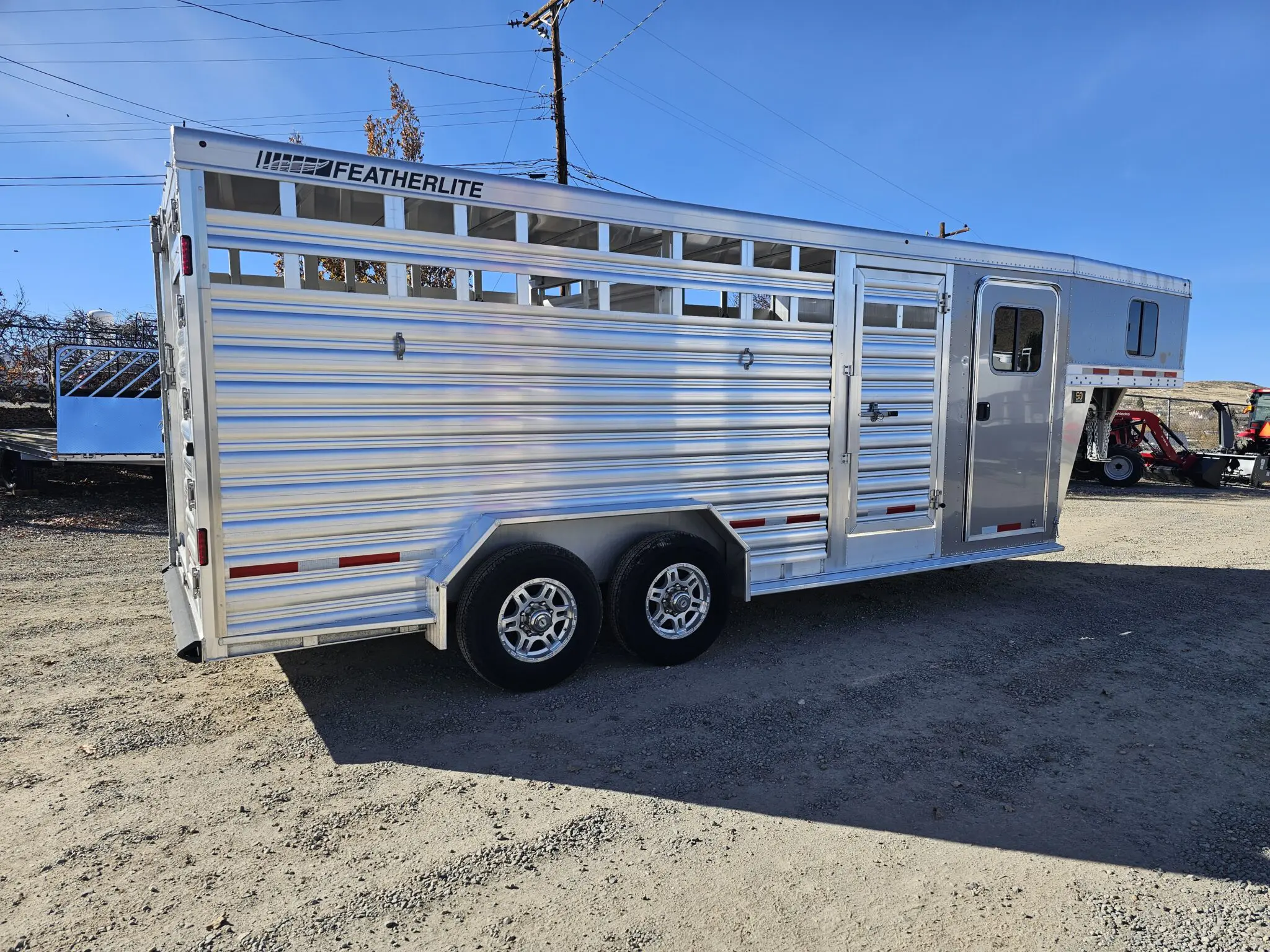 2023 Featherlite 8413 7'x20' Stock Trailer - Image 2