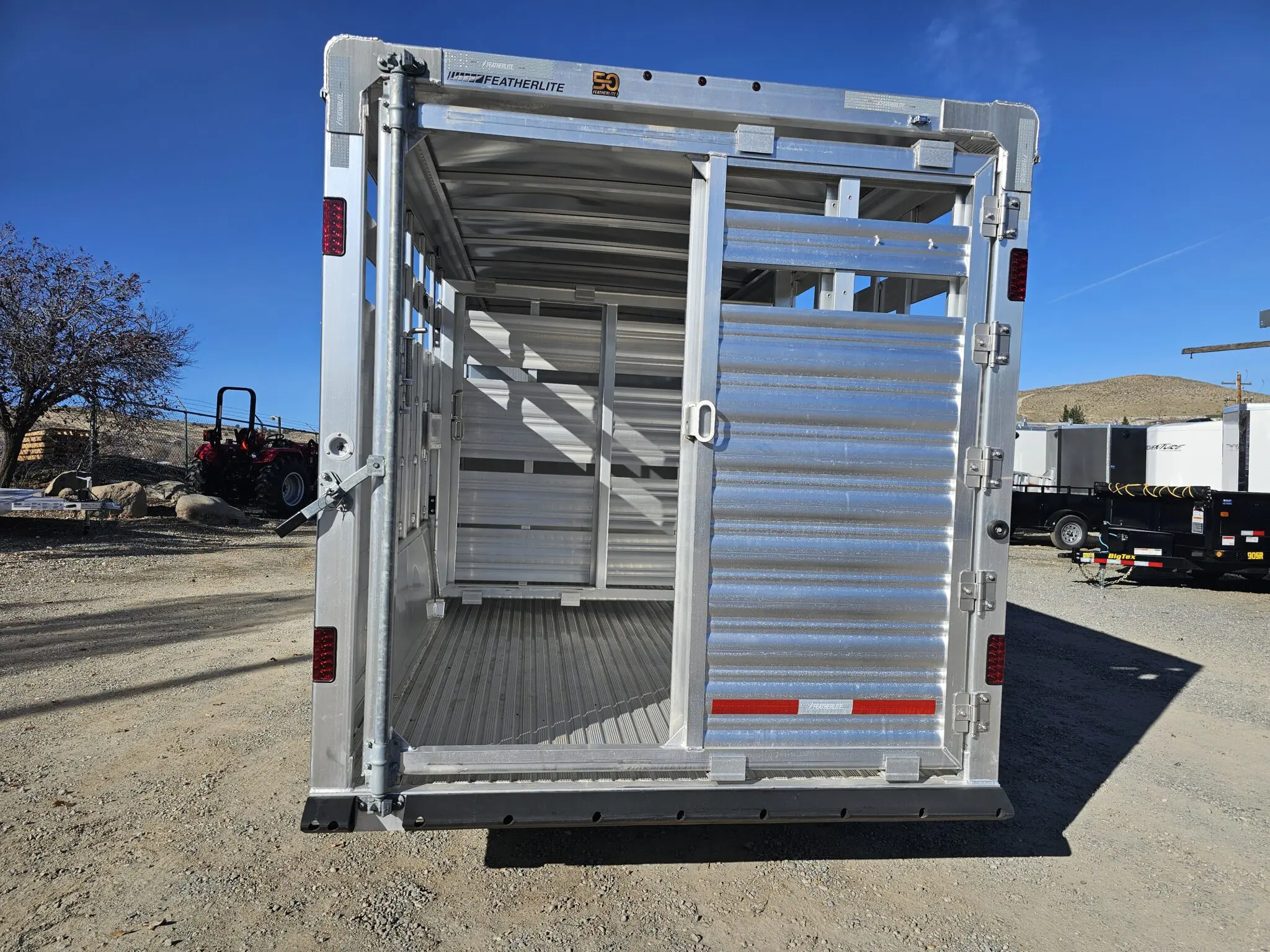 2023 Featherlite 8413 7'x20' Stock Trailer - Image 8