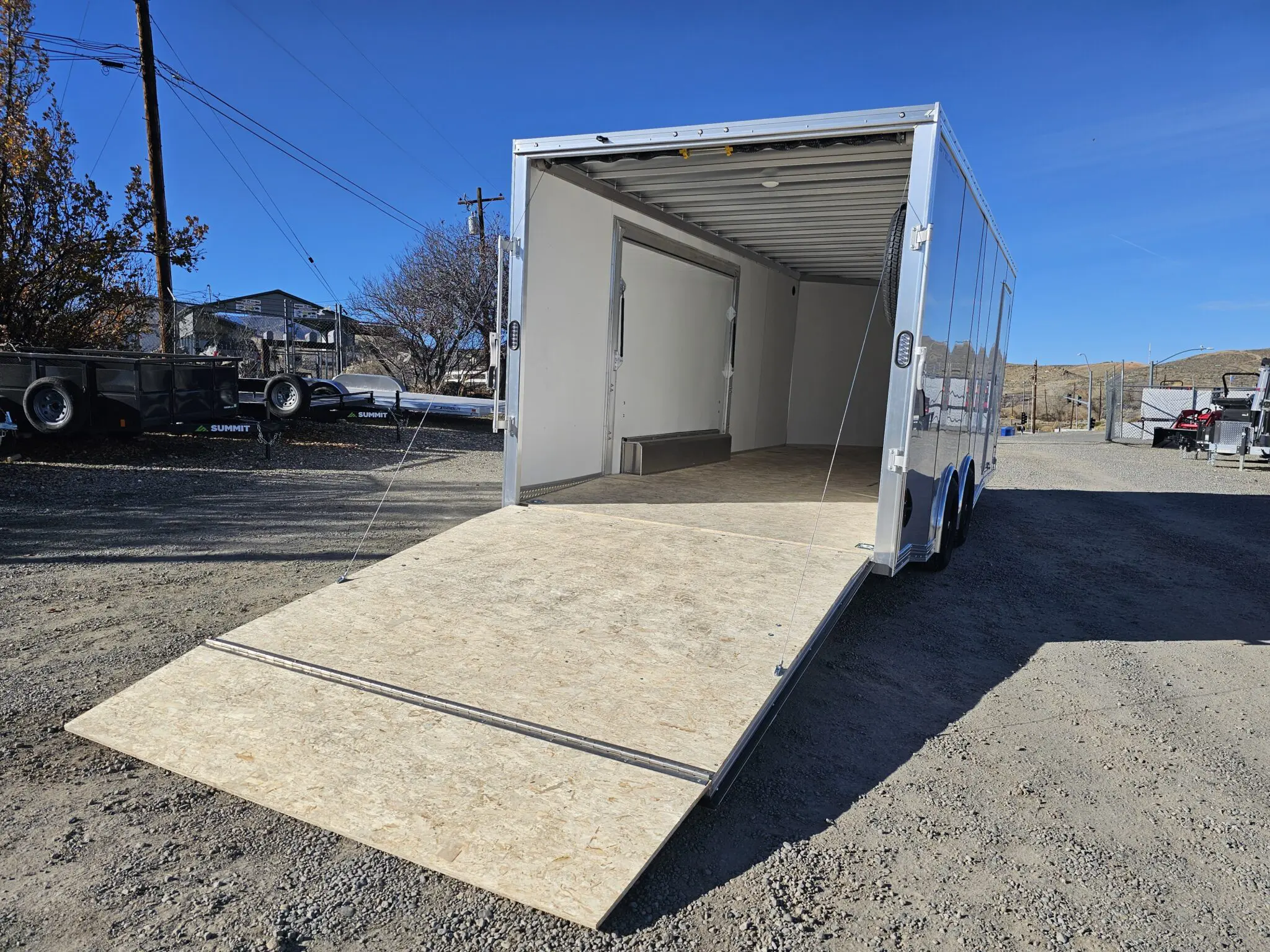 2026 CargoPro 8.5'x20' V-Nose Stealth Enclosed Car Hauler - Image 10